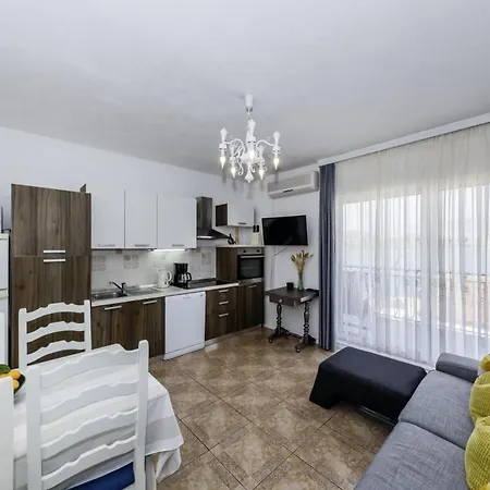 Barba In Trogir - Mittel-dalmatien Guest house Mastrinka
