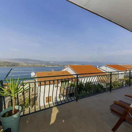 Guest house Barba In Trogir - Mittel-dalmatien