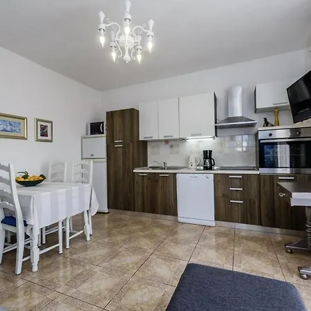 Guest house Barba In Trogir - Mittel-dalmatien