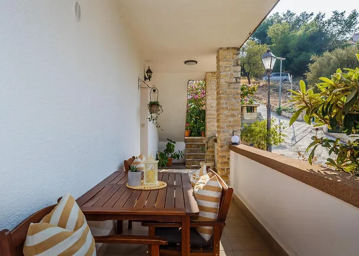 Maison d'hôtes Barba In Trogir - Mittel-dalmatien Mastrinka